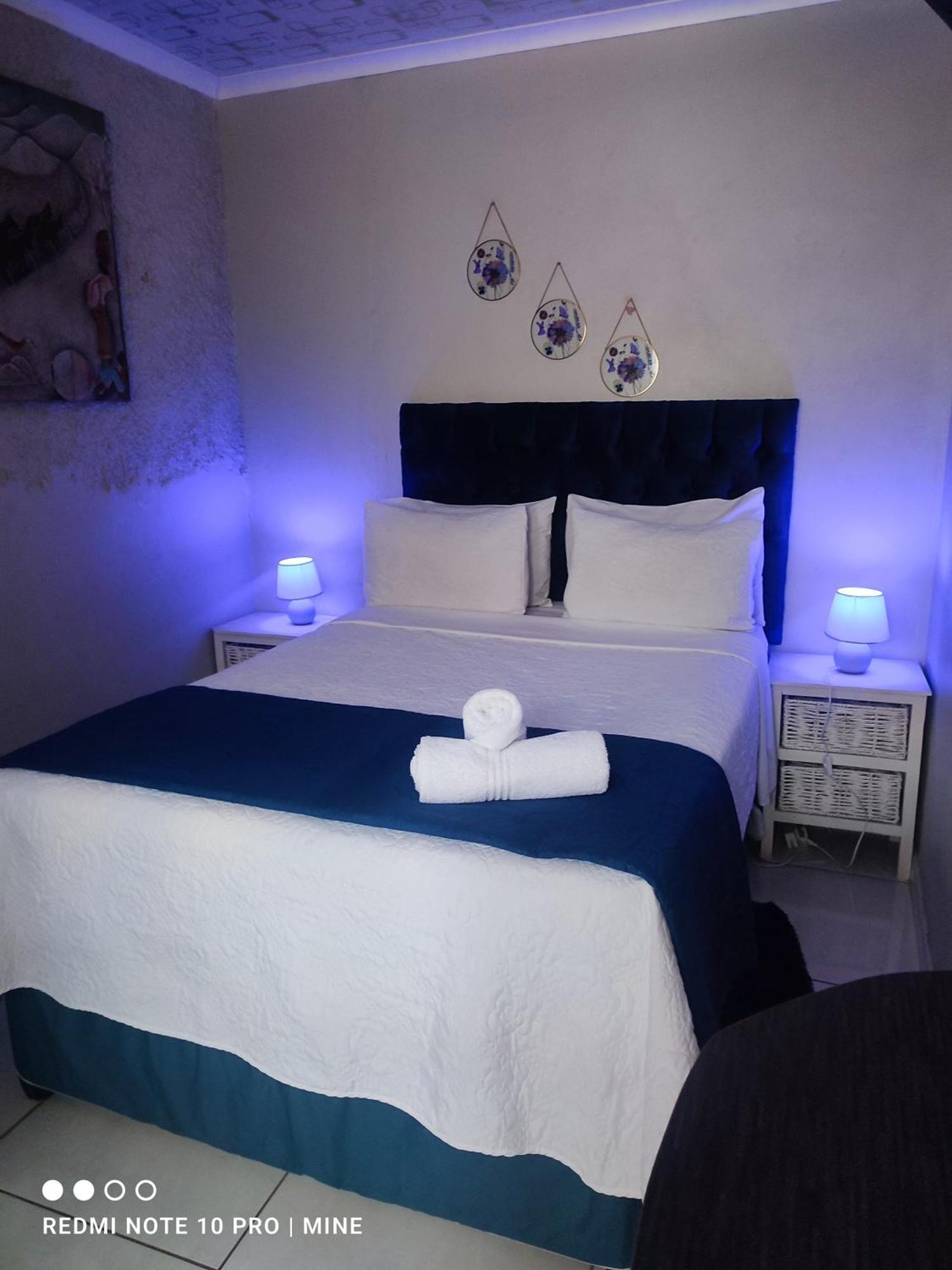 The Croc Guest House Springs  Extérieur photo